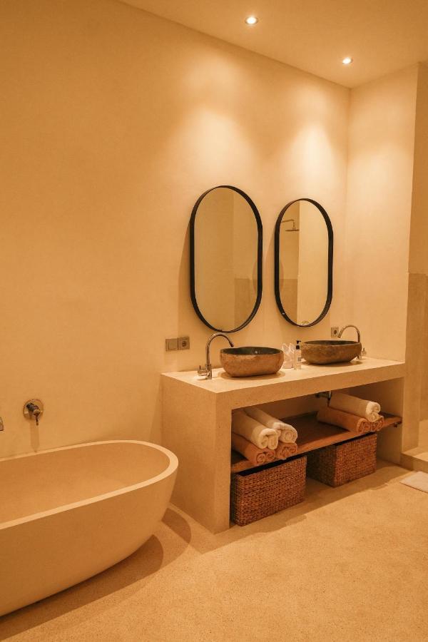 Ubud Luxury 2-Bedroom Villa With Private Pool And Bbq - Serene Escape! Exterior photo